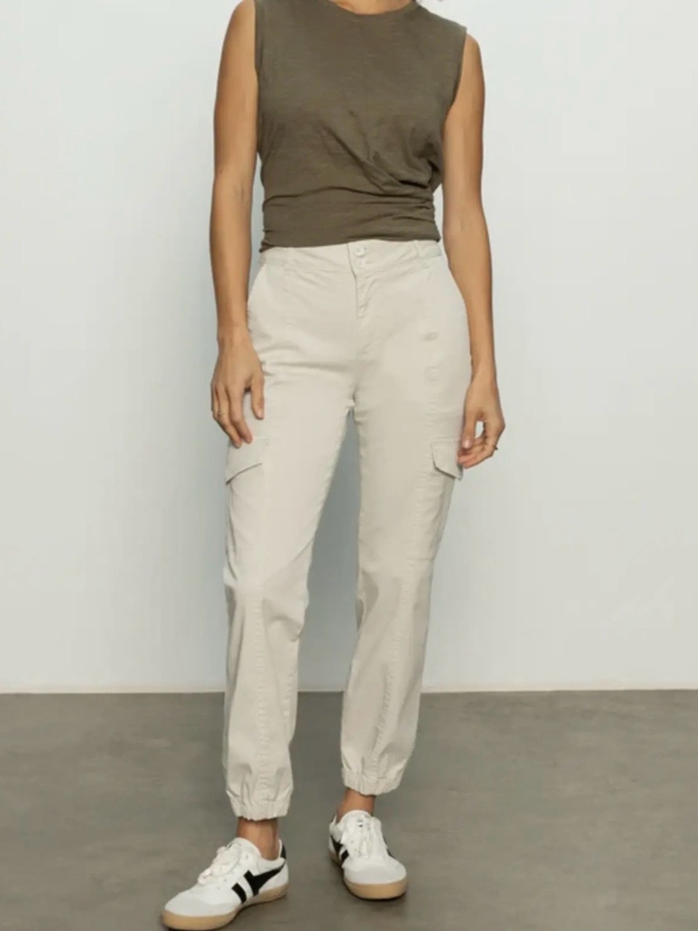 Sanctuary - Rebel Cropped Cargo Jogger Pants - Elastic Hem (Pumice)